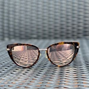 Vintage Cat-Eye Sunglasses